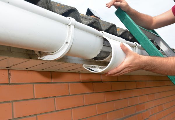 Gutter Seam Repair in Marysville