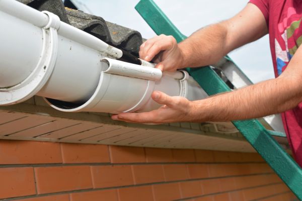 Large Gutter Repair in Marysville